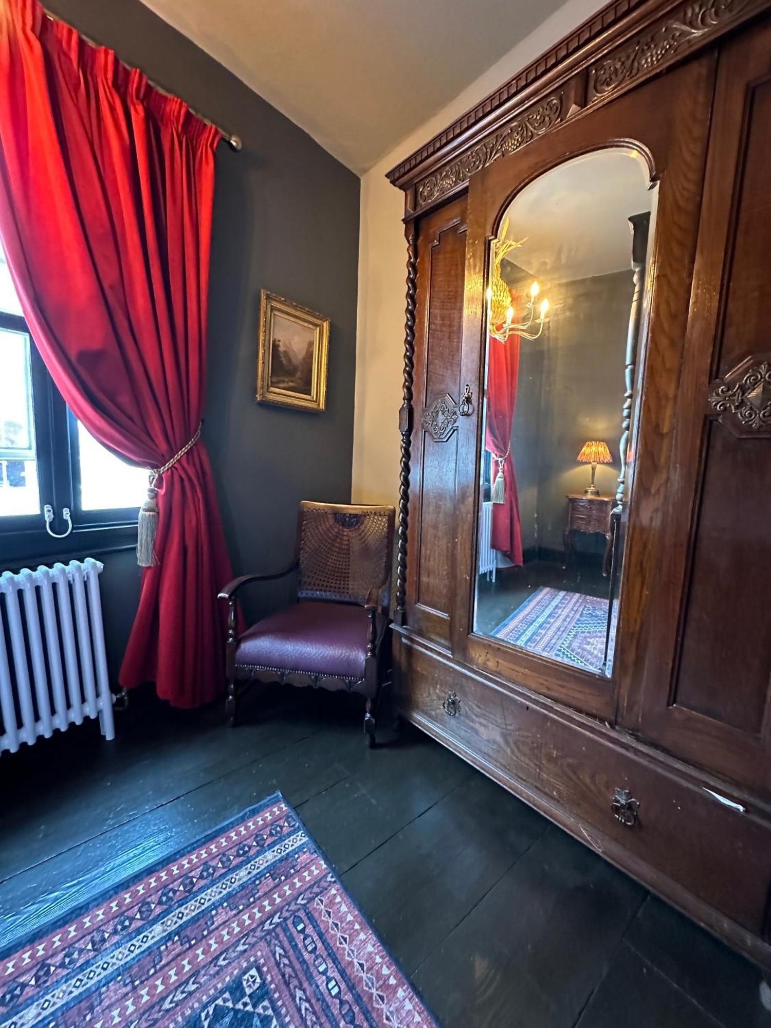 Golden Fleece York Hotel Bagian luar foto