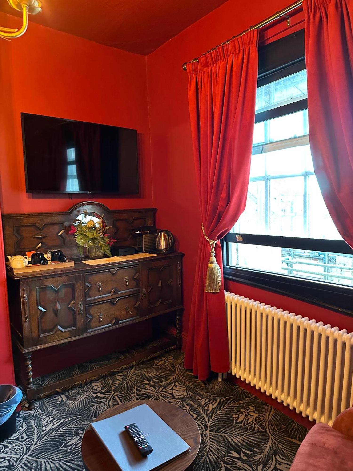 Golden Fleece York Hotel Bagian luar foto