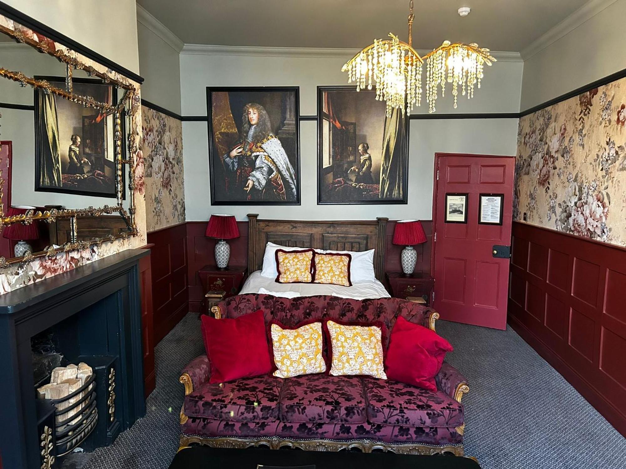 Golden Fleece York Hotel Bagian luar foto