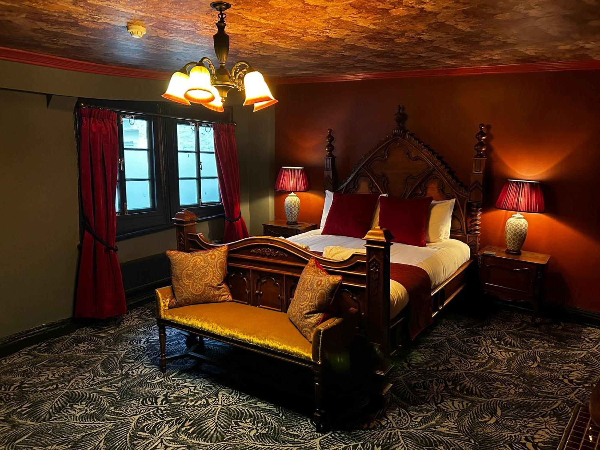 Golden Fleece York Hotel Bagian luar foto