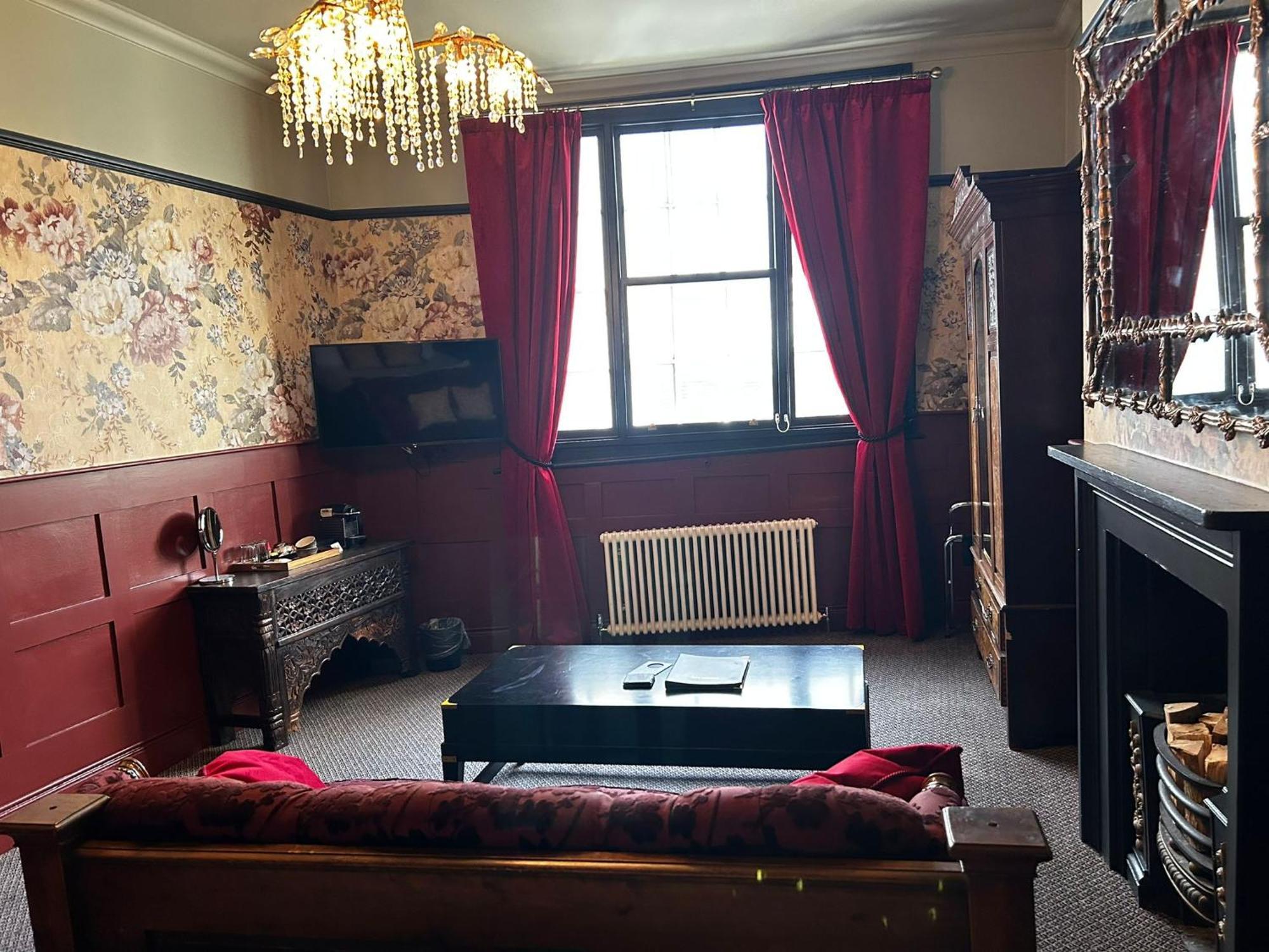Golden Fleece York Hotel Bagian luar foto